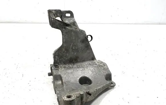 Citroen C3 Engine mounting bracket 9677508280