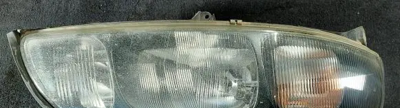 Volvo V70 Headlight/headlamp 8659611 89006821