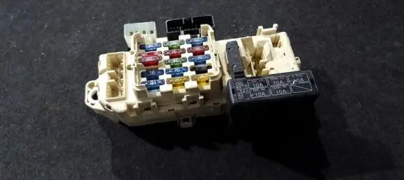 Mazda 323 Fuse box set twsb456