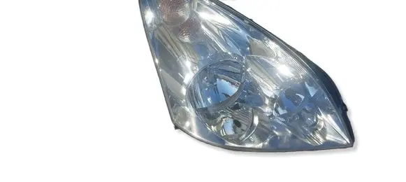 Toyota Corolla Verso AR10 Headlight/headlamp 3124