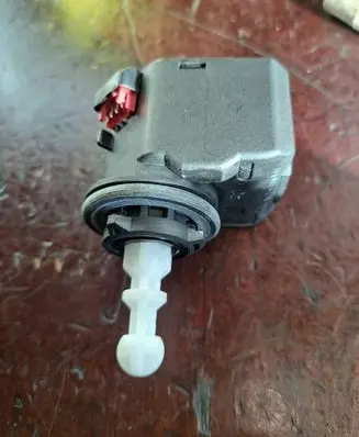 Audi A4 S4 B8 8K Headlight level adjustment motor 008830