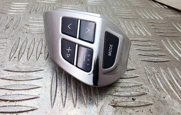Mitsubishi ASX Steering wheel buttons/switches 75B471