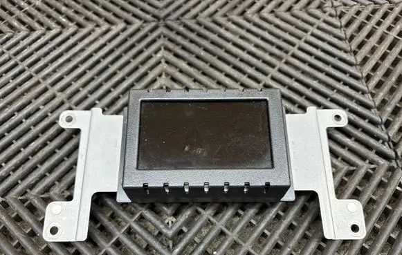 Ford Mustang VI Screen/display/small screen HR3T18B955CC