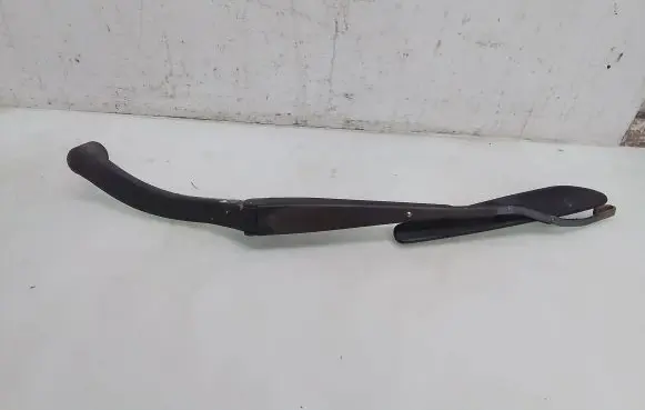 Subaru Forester SG Front wiper blade arm