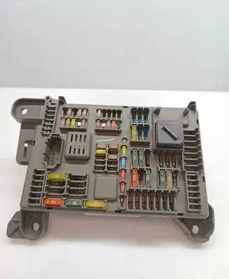 BMW X6 E71 Fuse module 6931687 B010105300 44510371