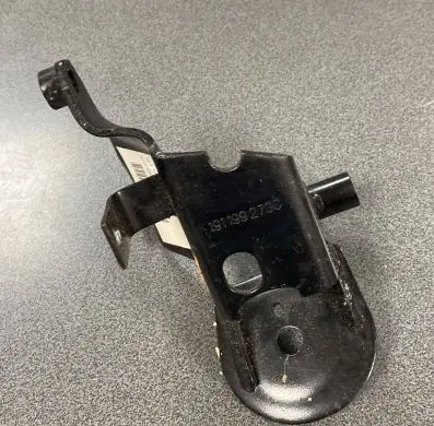 Volkswagen Golf II Engine mounting bracket 191199273C