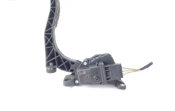 Audi A6 S6 C6 4F Accelerator throttle pedal 4F1723523B