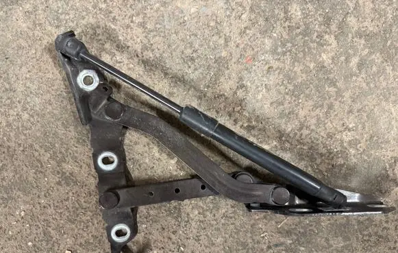 Audi A5 8T 8F Tailgate/trunk/boot hinge 8F0827301A