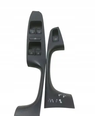 Volkswagen Jetta VI Quarter vent window switch 1K4959857C