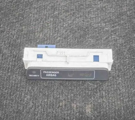 Passenger airbag on/off switch