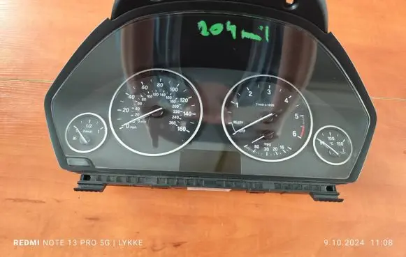 BMW 3 F30 F35 F31 Speedometer (instrument cluster) 17649411 936592 24742471