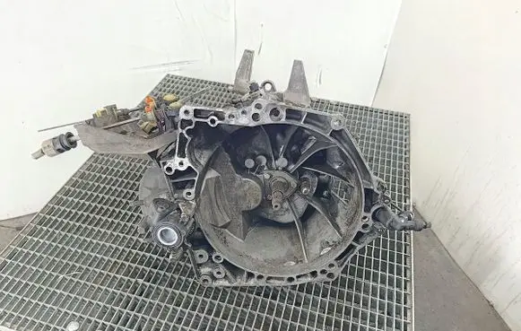 Peugeot 407 Manual 5 speed gearbox 20DM65