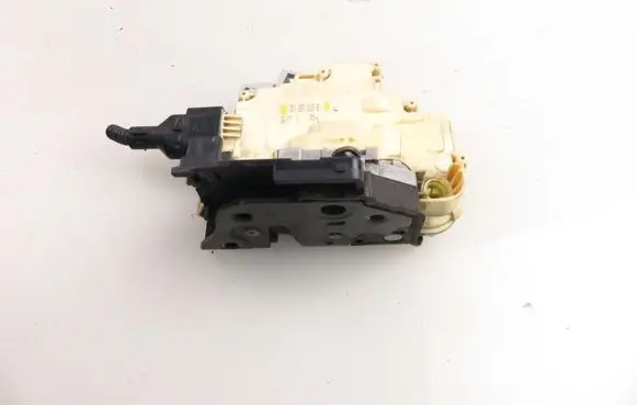 Audi Q7 4L Front door lock 3C1837015B