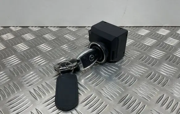 Mercedes-Benz E C207 W207 Ignition lock A2189053501