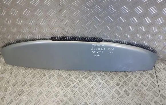 Toyota Avensis T250 Rear window tailgate spoiler 