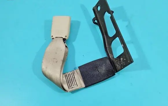 Lexus RX 330 - 350 - 400H Middle seatbelt (rear) IMPRK1486563