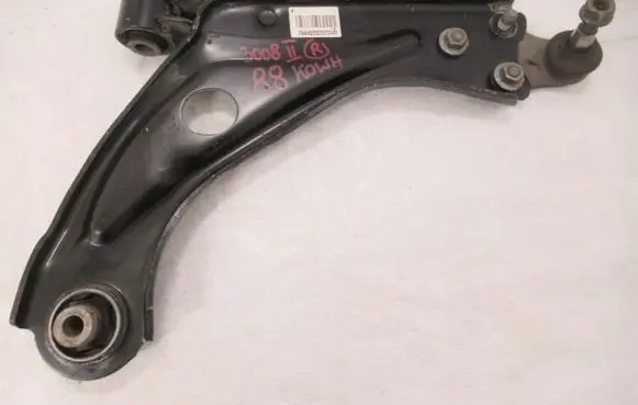 Peugeot 3008 II Front lower control arm/wishbone