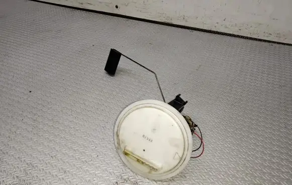 Volvo XC90 Fuel level sensor 