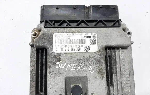 Skoda Superb B6 (3T) Engine control unit/module 03C906016AQ 03C906016C