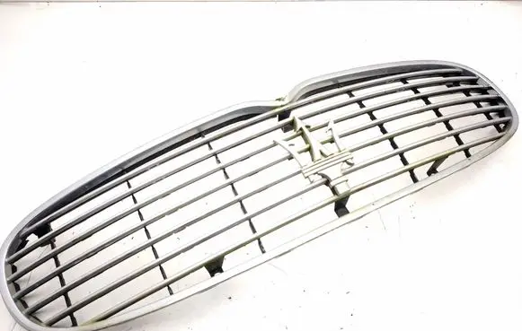 Maserati Quattroporte Front bumper upper radiator grill