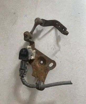 Toyota Avalon XX40 Yaw turn rate sensor 4J0722