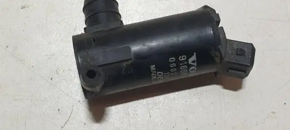 Volvo V70 Windscreen/windshield washer pump 9169611 0602103950