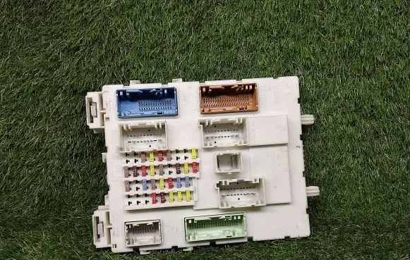 Ford Focus Power management control unit BV6N14A073DG