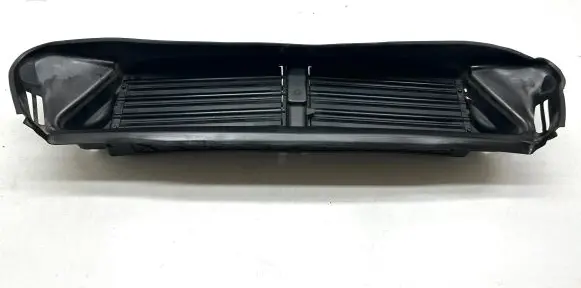 Volvo V40 Cross country Intercooler air channel guide 31455707