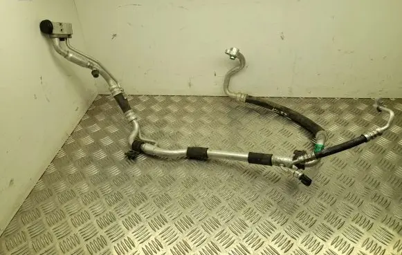 KIA Ceed Air conditioning (A/C) pipe/hose 97775J7200