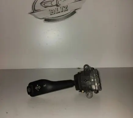BMW 3 E46 Indicator stalk 8363668M 0110401025