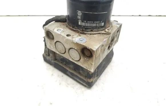 Volkswagen Golf III ABS Pump 3A0907379D 10020400824