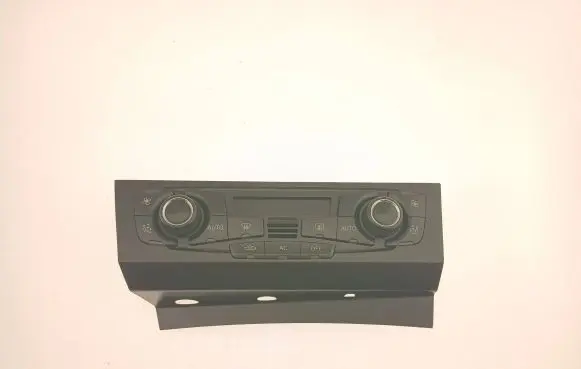 Audi A5 8T 8F Climate control unit 8T2820043AF A2C53345978