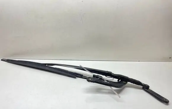 BMW 7 E65 E66 Front wiper blade arm 