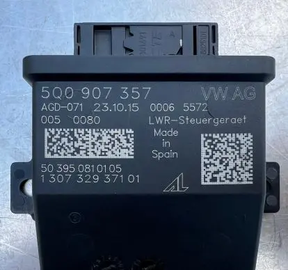 Volkswagen Golf VII Headlight/headlamp level sensor 5Q0907357 130732937101 503950810105