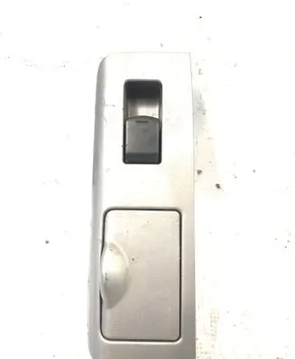 Nissan Pathfinder R51 Electric window control switch
