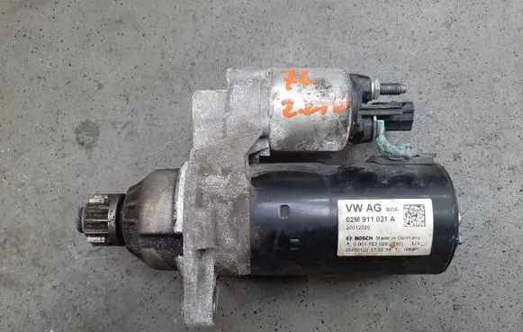 Volkswagen Crafter Starter motor 02M911021A