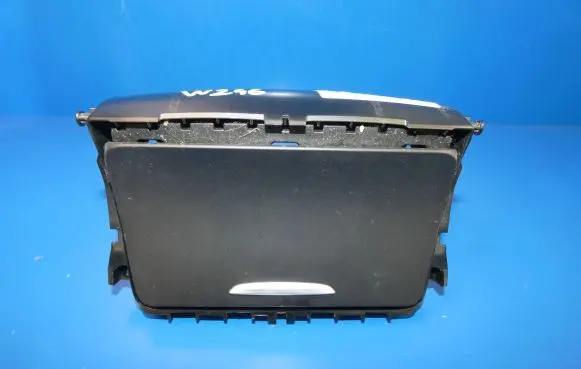 Mercedes-Benz B W246 W242 Ashtray (front) A2466803450 1221377D