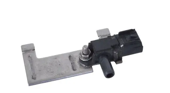 Opel Insignia A Exhaust gas pressure sensor BK2A9G824AA