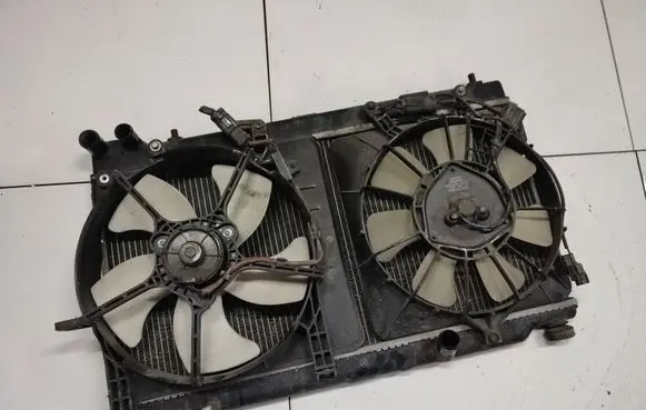 Honda Jazz Radiator cooling fan shroud 0650003070 065000-3070