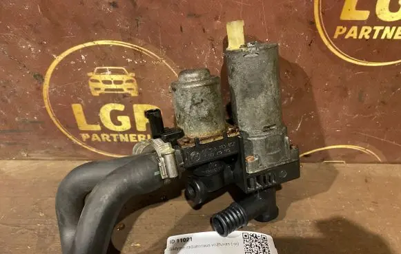 BMW 3 E46 Coolant heater control valve 1147412149
