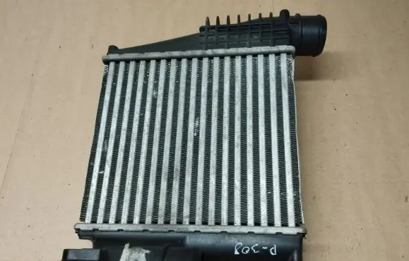 Peugeot 308 Intercooler radiator M162476