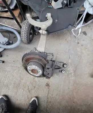 BMW 5 F10 F11 Stub axle 