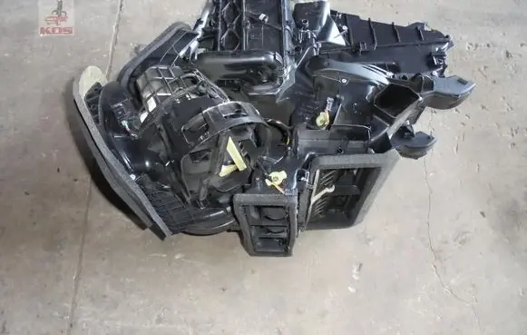 Interior heater climate box assembly