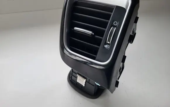 KIA Xceed Dashboard side air vent grill/cover trim