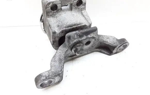 Volvo V70 Engine mount bracket 6G916F012CF