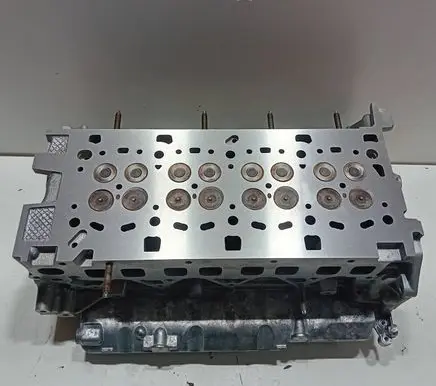 Renault Master III Engine head 110422750R 130C07155R