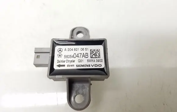 Mercedes-Benz C W204 Airbag deployment crash/impact sensor A2048210651 56054047AB
