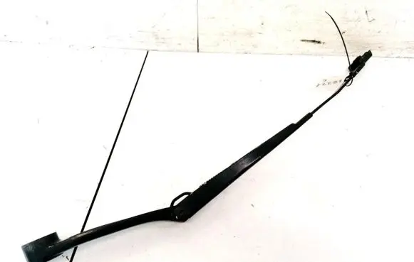 KIA Ceed Front wiper blade arm F00S51F047