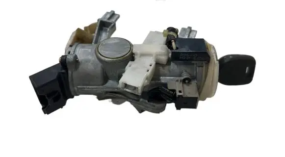 Mitsubishi Pajero Ignition lock 337860