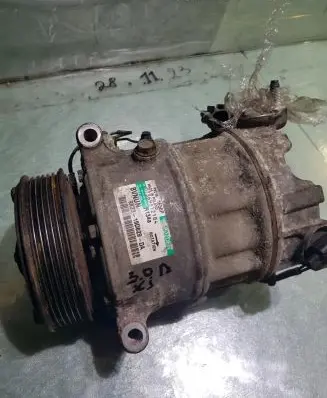 Jaguar XJ X351 Air conditioning (A/C) compressor (pump) 9X23-19D629-DA
